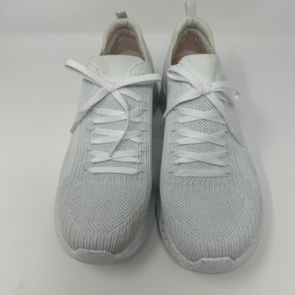 White Skechers Ultra Flex Pop Sensation Tennis Shoe Size 10